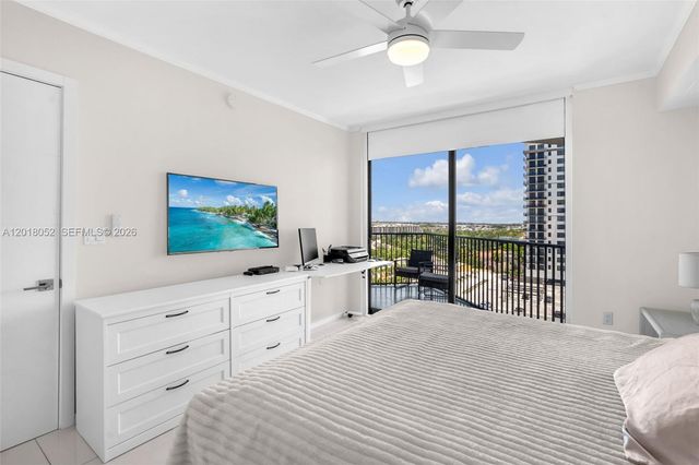 5252 NW 85th Ave 911, Doral, FL 33166