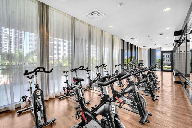 5252 NW 85th Ave 911, Doral, FL 33166