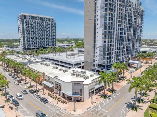 5252 NW 85th Ave 911, Doral, FL 33166