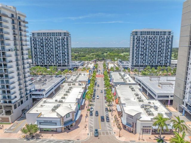 5252 NW 85th Ave 911, Doral, FL 33166