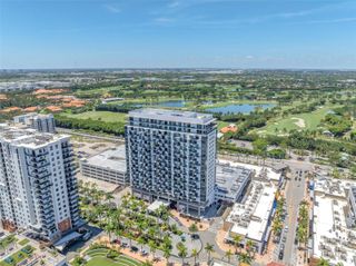 5252 NW 85th Ave 911, Doral, FL 33166