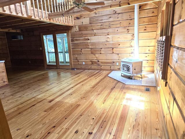 144 Cougar Lane, Blue Ridge, GA 30513