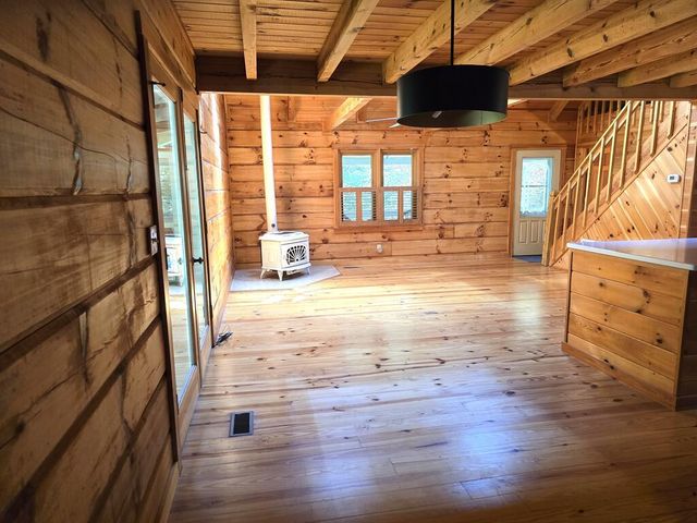 144 Cougar Lane, Blue Ridge, GA 30513