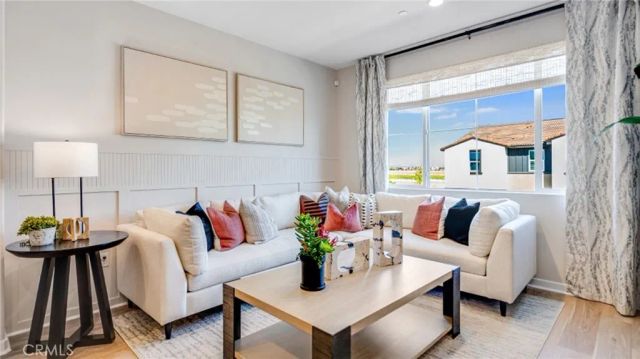 2857 E Amberley Privado, Ontario, CA 91762