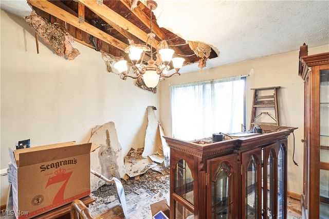 1730 Ledgewood Boulevard NE, Massillon, OH 44646