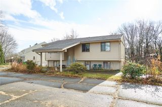 1730 Ledgewood Boulevard NE, Massillon, OH 44646