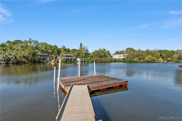 1326 S Estuary Drive, Crystal River, FL 34429