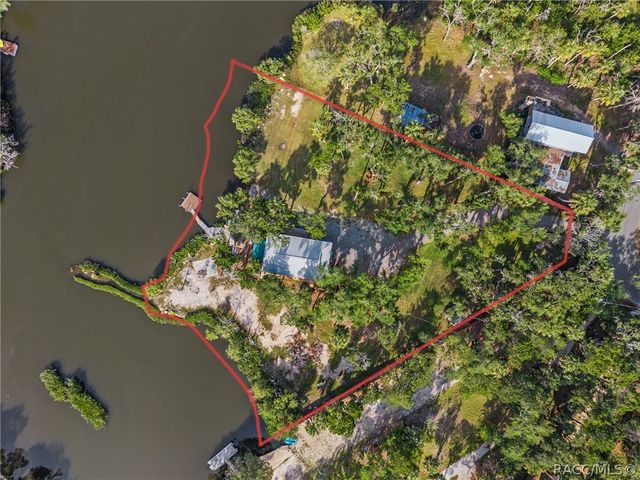 1326 S Estuary Drive, Crystal River, FL 34429