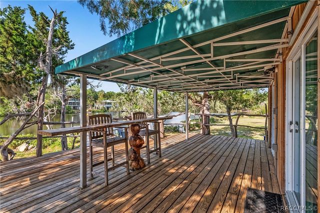 1326 S Estuary Drive, Crystal River, FL 34429