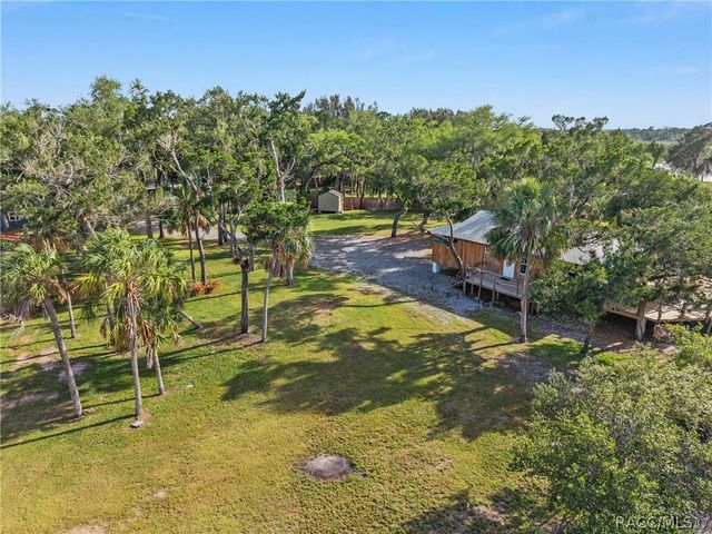 1326 S Estuary Drive, Crystal River, FL 34429