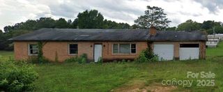 2621 Fairwood Drive, Hudson, NC 28638