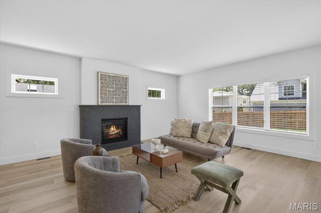 633 Norton Avenue, St Louis, MO 63122