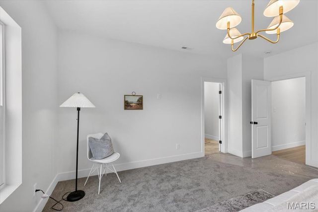 633 Norton Avenue, St Louis, MO 63122