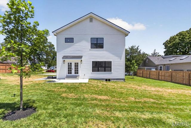 633 Norton Avenue, St Louis, MO 63122