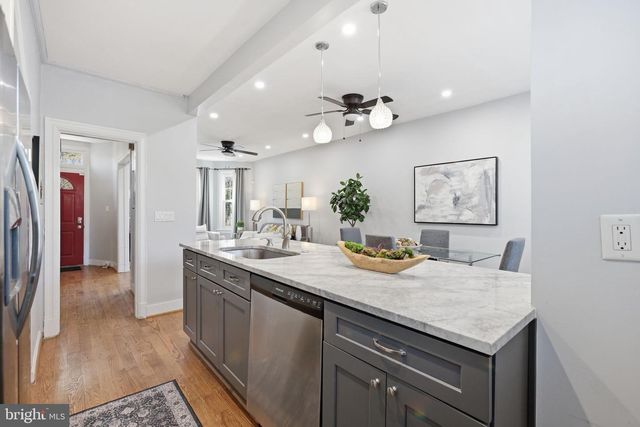 1020 10TH ST NE, Washington, DC 20002