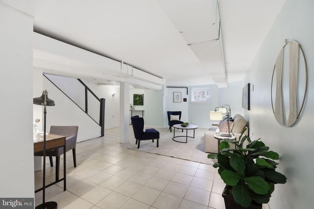 1020 10TH ST NE, Washington, DC 20002