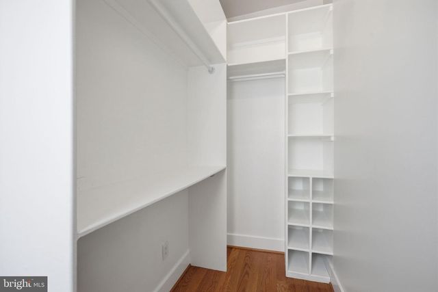 1020 10TH ST NE, Washington, DC 20002