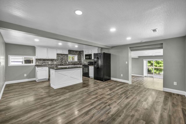 4355 Jackson Pike, Grove City, OH 43123