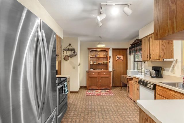 2560 NE 46 LANE, Ocala, FL 34479