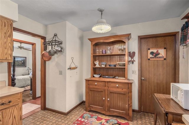 2560 NE 46 LANE, Ocala, FL 34479