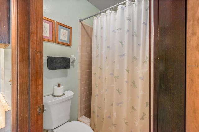 2560 NE 46 LANE, Ocala, FL 34479