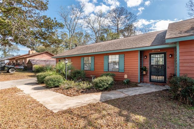 2560 NE 46 LANE, Ocala, FL 34479