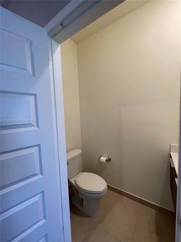 7825 NW 104th Ave 33, Doral, FL 33178