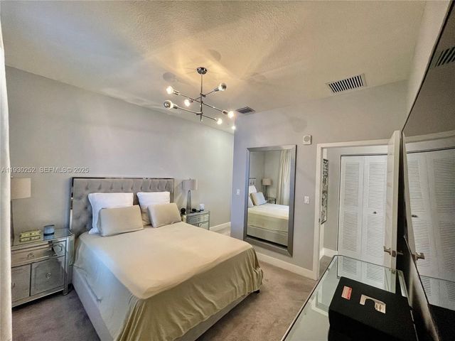 7825 NW 104th Ave 33, Doral, FL 33178