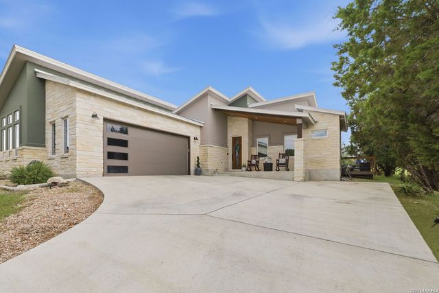 1108 LONG HOLLOW DR, Canyon Lake, TX 78133