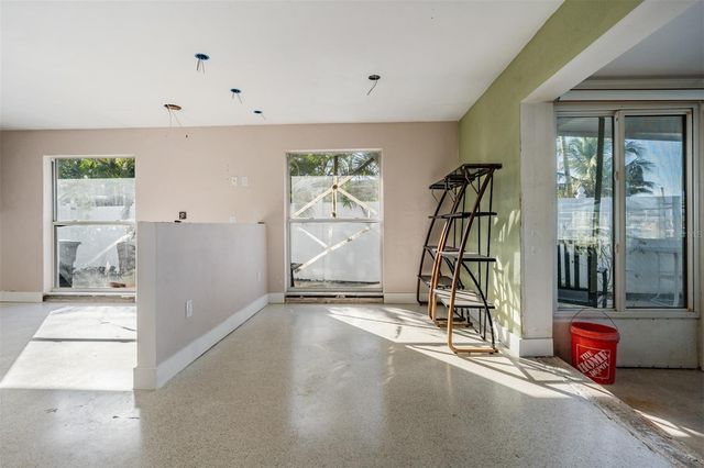 1854 DOLPHIN BOULEVARD S, St Petersburg, FL 33707