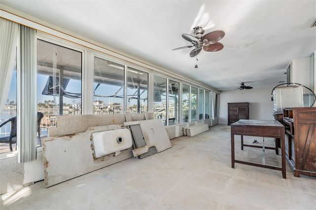 1854 DOLPHIN BOULEVARD S, St Petersburg, FL 33707