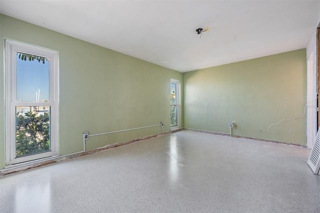 1854 DOLPHIN BOULEVARD S, St Petersburg, FL 33707