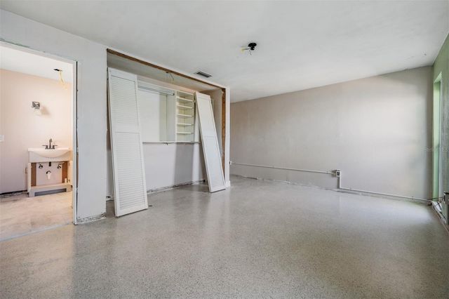 1854 DOLPHIN BOULEVARD S, St Petersburg, FL 33707