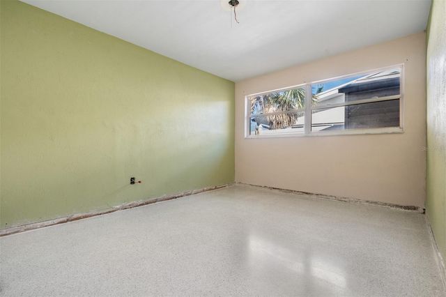 1854 DOLPHIN BOULEVARD S, St Petersburg, FL 33707