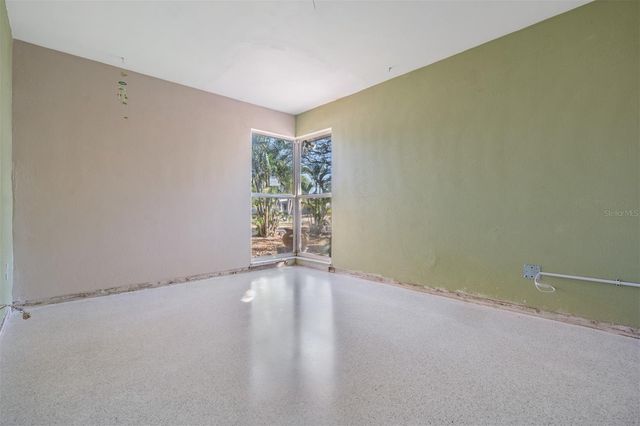 1854 DOLPHIN BOULEVARD S, St Petersburg, FL 33707