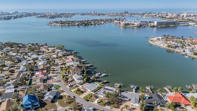 1854 DOLPHIN BOULEVARD S, St Petersburg, FL 33707