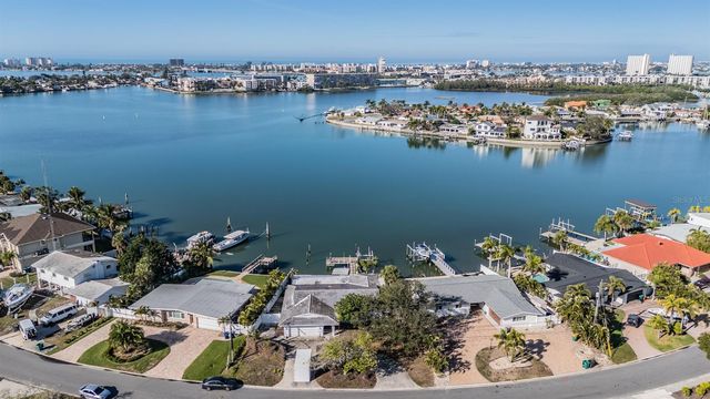 1854 DOLPHIN BOULEVARD S, St Petersburg, FL 33707