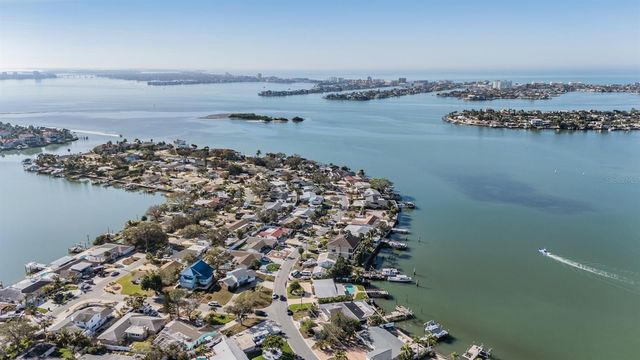 1854 DOLPHIN BOULEVARD S, St Petersburg, FL 33707