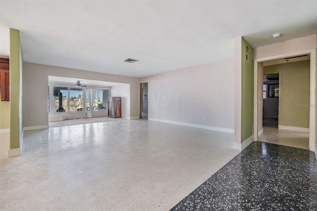 1854 DOLPHIN BOULEVARD S, St Petersburg, FL 33707