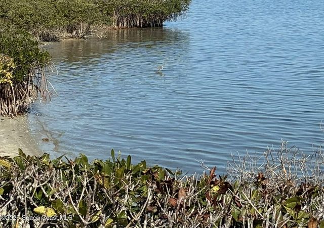 6285 N Mirror Lake Drive 6285, Sebastian, FL 32958