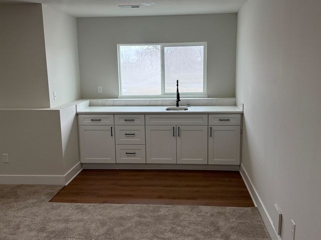 1260 N Main St, Goddard, KS 67052