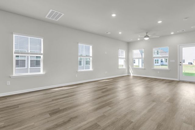 216 Hungerford Drive, Summerville, SC 29486