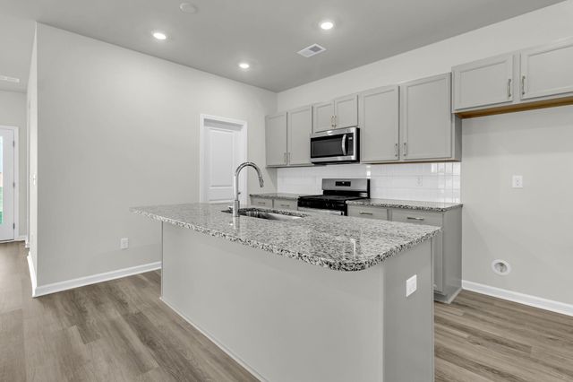 216 Hungerford Drive, Summerville, SC 29486