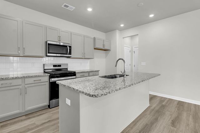 216 Hungerford Drive, Summerville, SC 29486