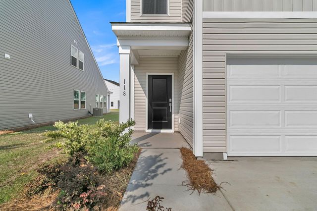 216 Hungerford Drive, Summerville, SC 29486
