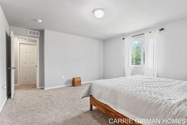 13772 Deer Creek Drive, South Haven, MI 49090