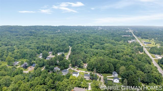 13772 Deer Creek Drive, South Haven, MI 49090