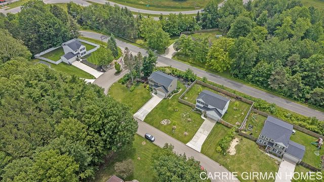 13772 Deer Creek Drive, South Haven, MI 49090