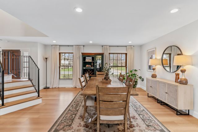 2012 E Shady Glen Drive, Springfield, MO 65804