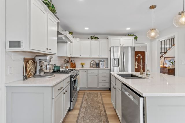 2012 E Shady Glen Drive, Springfield, MO 65804